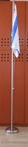 Mobile mast with 3 meters high rollers