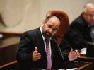 רבני צהר הסכימו לתנאי השר המשבר בדרך לפתרון, "הארץ" 09.11.2011 מאת יאיר אטינגר