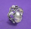 SPACES &PEARL ring